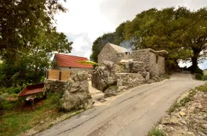 BEAUTIFUL STONE HOUSE GATA - Image 2