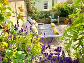 Dorset House, Salcombe, with Free Parking - Image 5