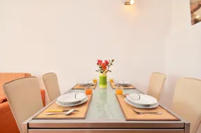 River view apartment in Omis - Image 4