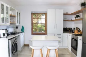 Langbaai Beach Cottage - Image 5