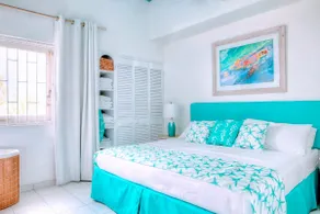 BLUE TURTLE - 1BR ROCKLEY CONDO near BEACH w/ POOL - Image 3