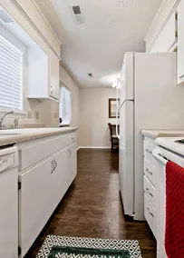Charming Condo in East Fayetteville - Image 5