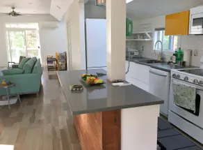 Honey House-beautiful loft 9 minutes from UVA - Image 4