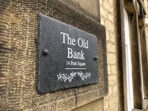 The Stunning Old Bank, Central Masham, Luxury - Image 3