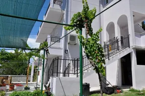 Comfortable apartman with terrase - Image 3