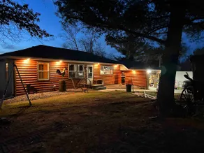 Lake home on big sand lake - Image 3