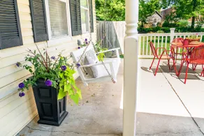 Charming Mill House Cottage in Downtown Springdale - Image 5