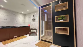 180 m² Villa – Spa, Netflix, Games, Sauna & Terrace - Image 5