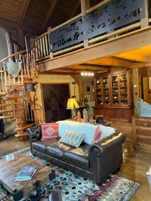 Private&Unique Mountain Retreat /private 35 acres - Image 4