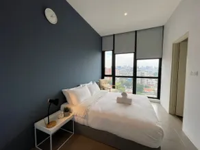 EST Bangsar 6px 50' TV Netflix MidValley 10 mins - Image 2