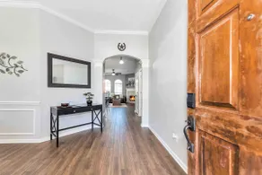Prime Location Beautiful Home Near The Woodlands - Image 4