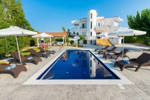 Giovanni Pool Villa Sandy beach 50 m away - Image 2