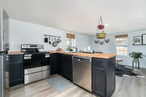Mulberry House - Cozy Home Near Downtown Olathe with Fenced in Backyard! - Image 4