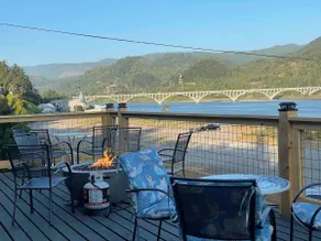 Stunning Rogue River Views and Beach Strolls #4 - Image 4