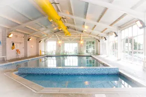 Modern House nr Beach and Bars with Access to Pool - Image 2