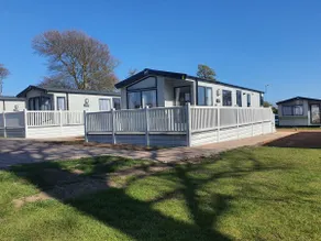 Elegant Castleton Holiday Home - Image 4