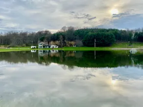 Private 4-bedroom home on 50+ acres with 2 lakes. - Image 4