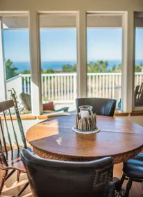 House of MacDonald Oceanside Oregon Suite - Image 5