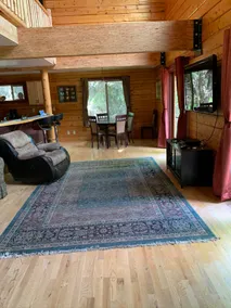 Log cabin house in historic Columbia - Image 3