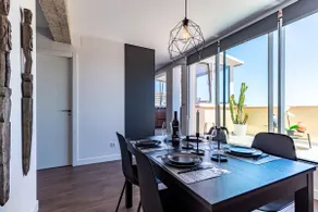 RIVER + TERRACE + VIEWS - 2 bedrooms, 2 bathrooms - Image 3