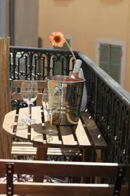 Exceptional! Designer apt - 5 min walk to beach! - Image 5