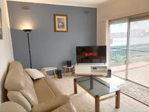 Nana's Time Capsule - but with WiFi and Netflix! - Image 3