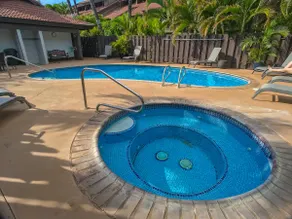 Private & Peaceful Unit in Lush, Tropical Complex - Image 3