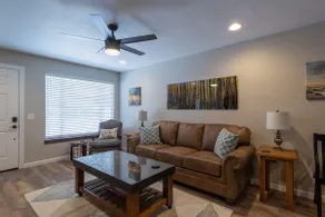 316 Downtown Hideaway Private HotTub w/AC - Image 3