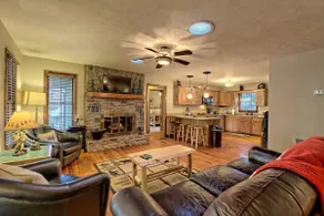 FireFly Creek Cabin - Image 2