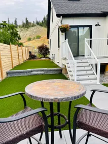 Knox Lakeside Bungalow - Image 4