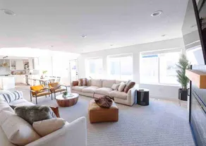 Sleeps up to 20! 5000sqft 6bd/3.5ba. Basement apartment. 2 kitchens.Luxury Home  - Image 5