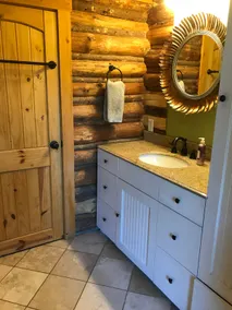 Charming Jackson Hole log cabin on horse property - Image 5