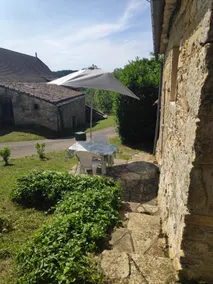 Mezzanine studio in the countryside • 10 min from Cahors - Image 3