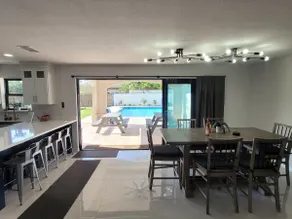 Modern 4 bedroom House with Pool - Image 3