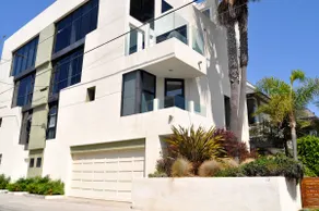 Modern Beach Home - MDR / Venedig - Image 2