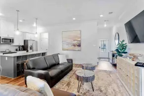 Cozy Stylish 3BD near LSU - Image 3