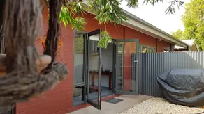 Red Ochre - Large Apartment with Private Courtyard - Image 5
