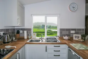 Riverside Chalet in heart of Lampeter, West Wales - Image 5