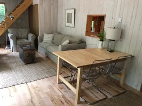 Romantic Wooded Vermont Cabin - Image 2