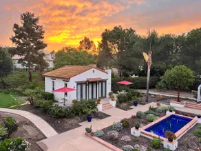 ⭐️Garden studio guesthouse, resort living with pool - Image 2