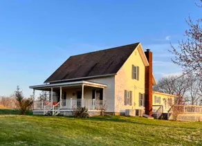 Athens Farmhouse secluded home with beautiful view - Image 3