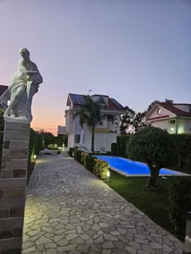 Villa Eva Holiday Home - Image 3