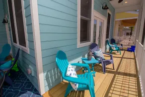 Beach Nest, Sleeps 20, 5 min. to Lake Michigan. - Image 2