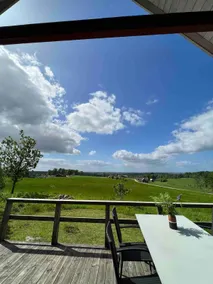 Cottage in the countryside with proximity to forest and city. - Image 5