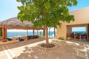 Gorgeous ocean views 5 bedroom, daily maid. Pool heated to 85 - Image 2
