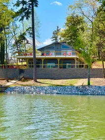 Ridgemore Waterfront Lake Hartwell Cabin w Dock - Image 3
