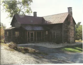 One of a kind historic farmhouse 10 minutes from Tryon Equestrian. Speaks French - Image 5