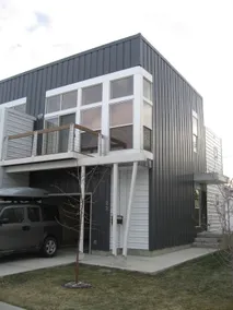 Downtown Townhouse - Remodeled in October 2023! - Image 2