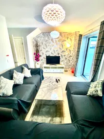 Townhouse near to Aston Villa with free parking. - Image 2