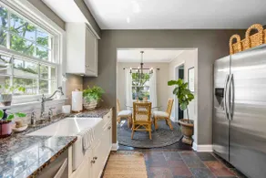 Elegant bungalow: Steps from Beaumont, Full luxury - Image 4